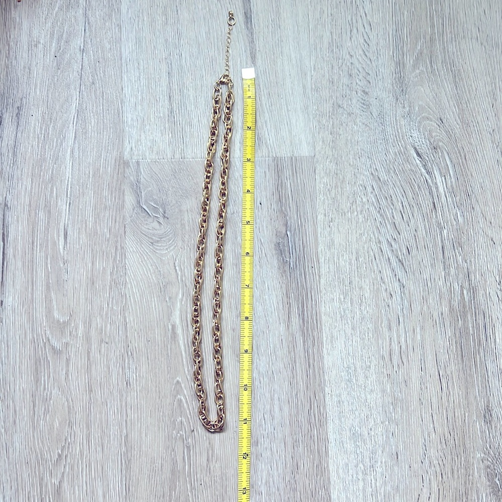 Thick Gold plated necklace. Beautiful gold. Great for layering . Heavy.